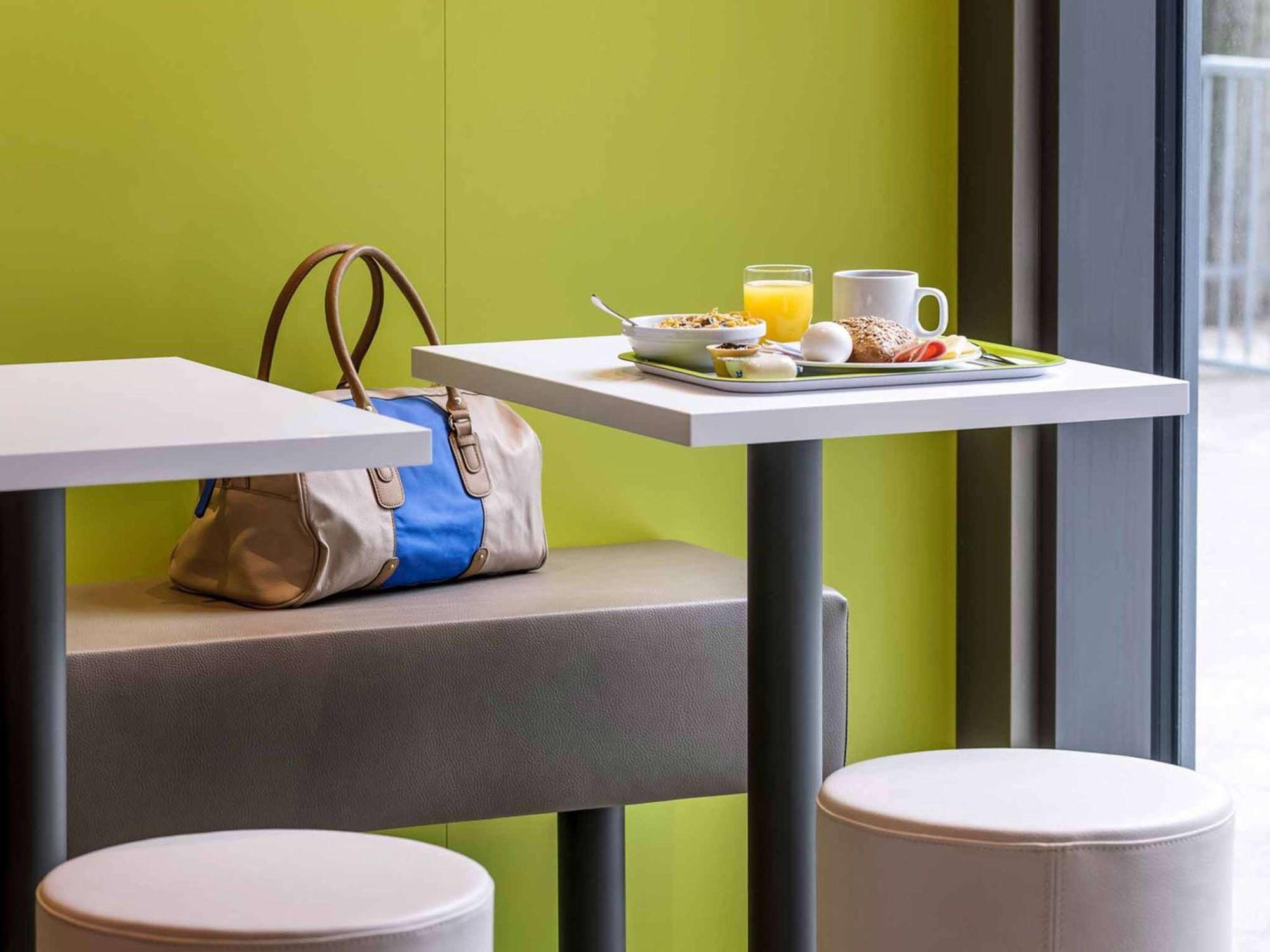 Ibis Budget Berlin Kurfuerstendamm - Neu Renoviert Exterior foto