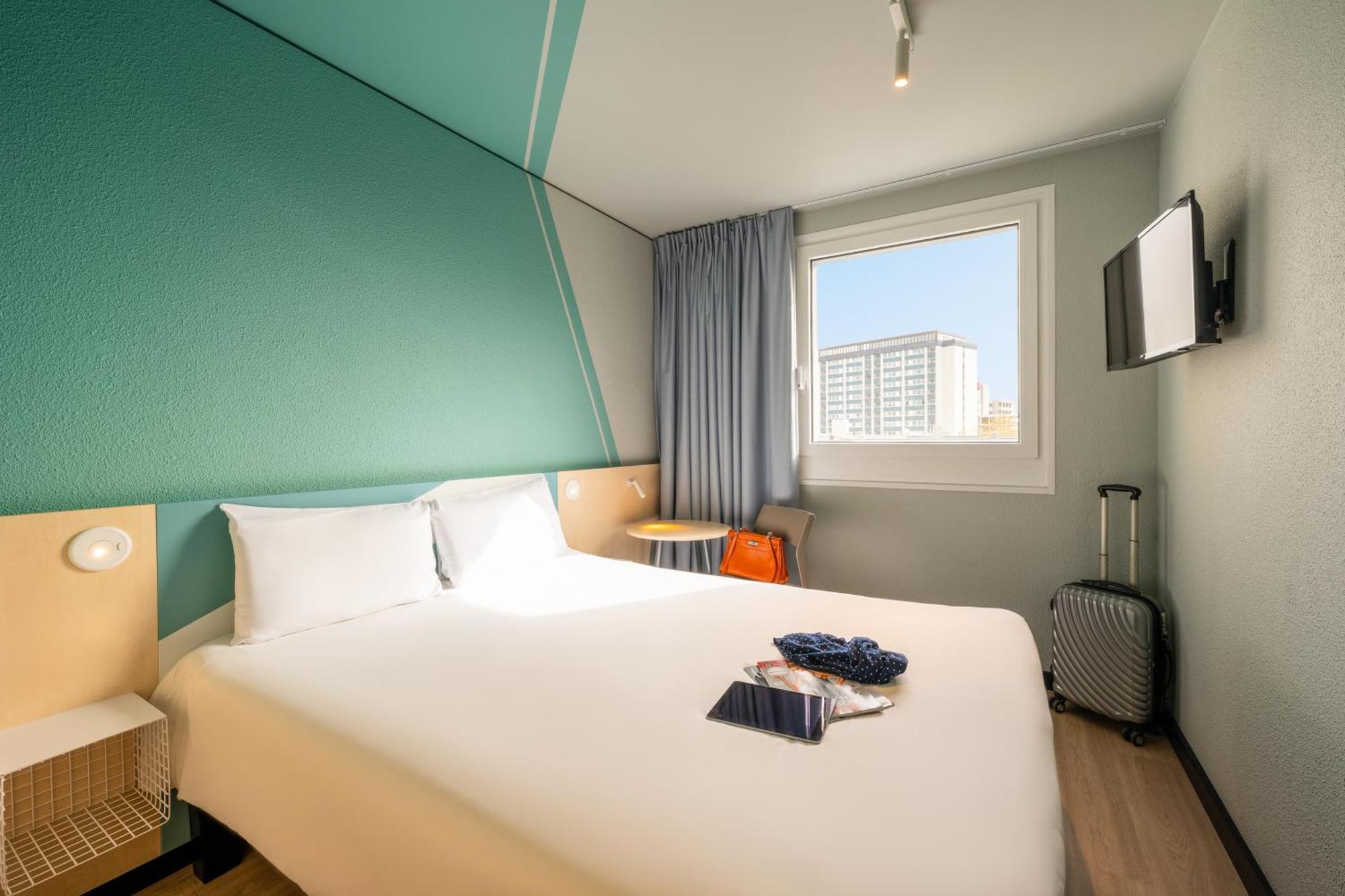 Ibis Budget Berlin Kurfuerstendamm - Neu Renoviert Exterior foto