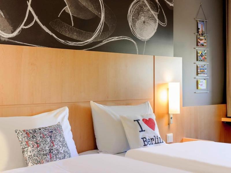 Ibis Budget Berlin Kurfuerstendamm - Neu Renoviert Exterior foto