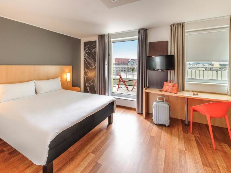 Ibis Budget Berlin Kurfuerstendamm - Neu Renoviert Exterior foto