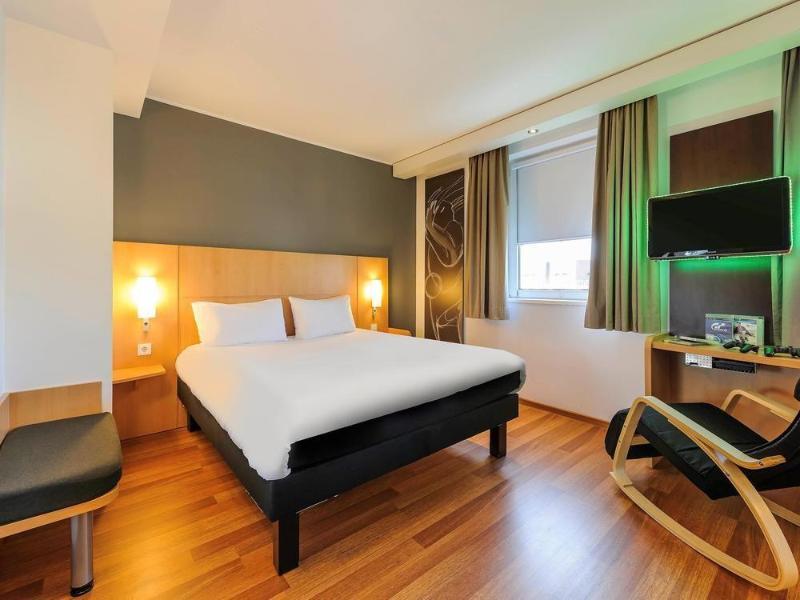 Ibis Budget Berlin Kurfuerstendamm - Neu Renoviert Exterior foto